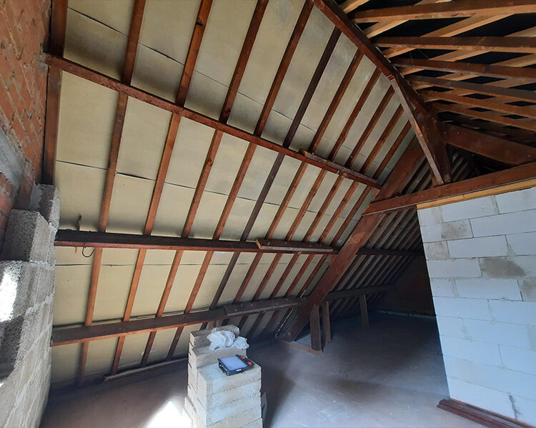 polyurethaan gespoten dak in Destelbergen