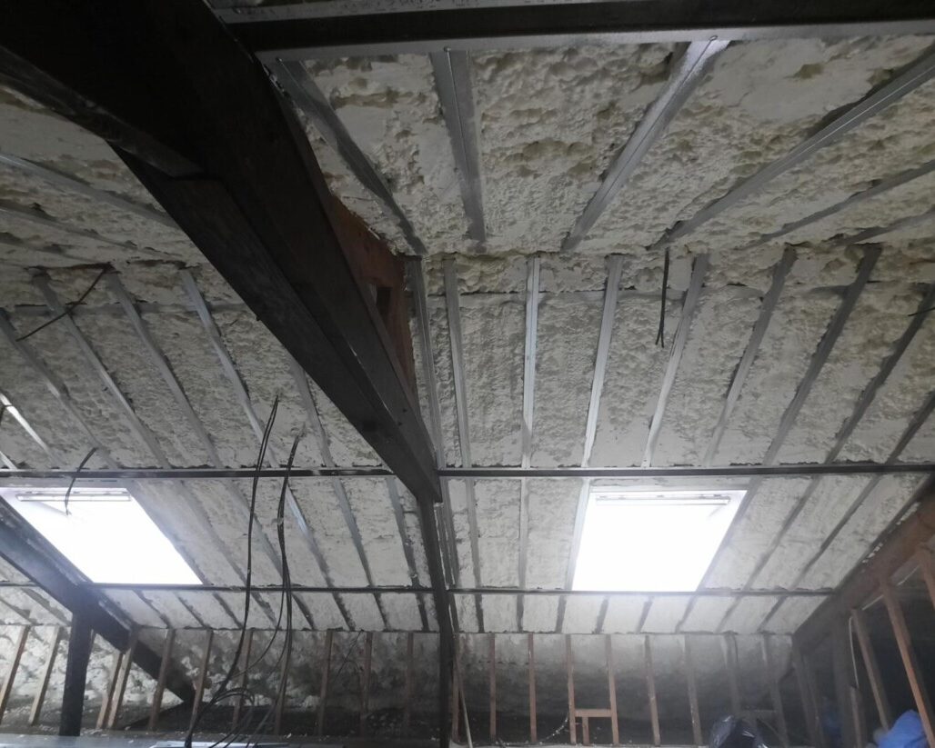 Isolation d'une toiture de grenier par l'intérieur à Boortmeerbeek