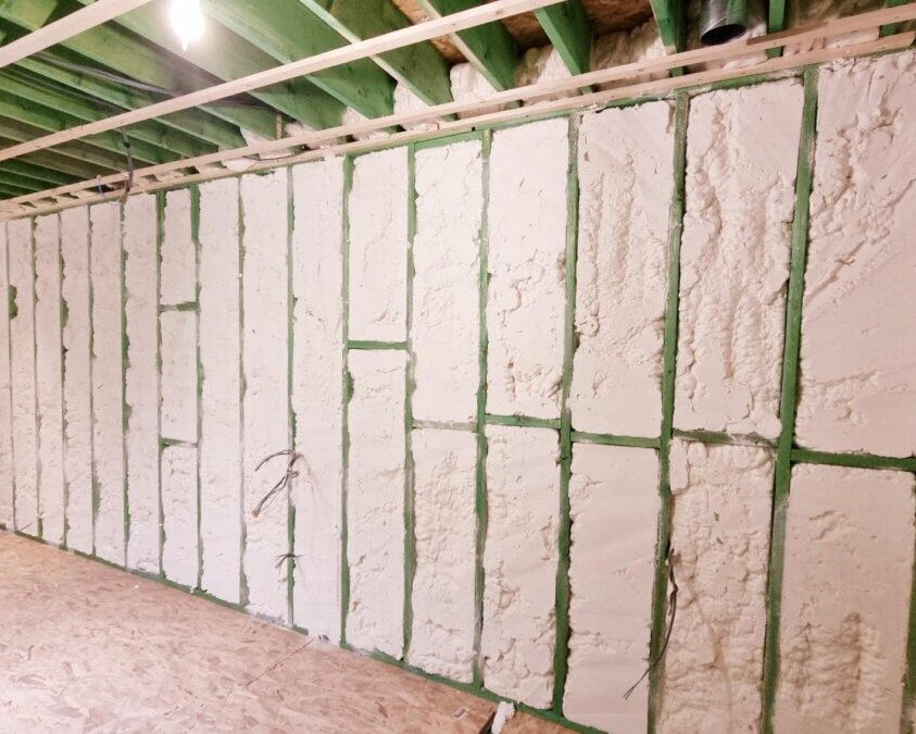 Isolation de murs intérieurs avec mousse dans un e maison de Geetbets