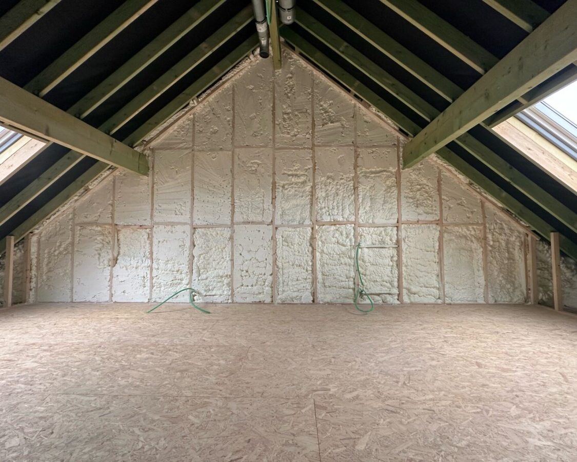 Isolation du sol et des murs d’une habitation près de Dinant