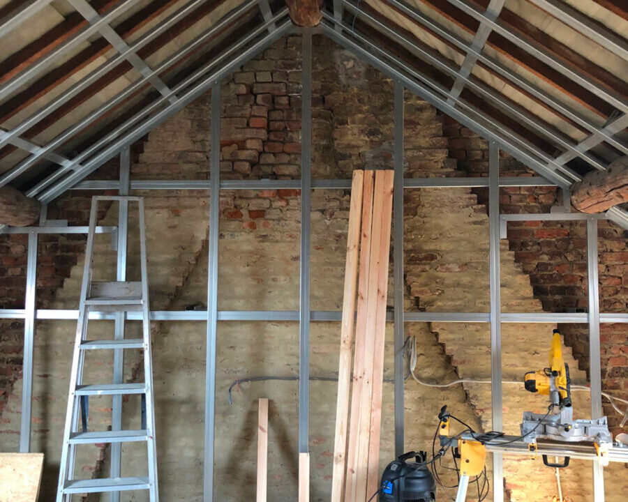 Isolation et aménagement d’un grenier à Lincent.