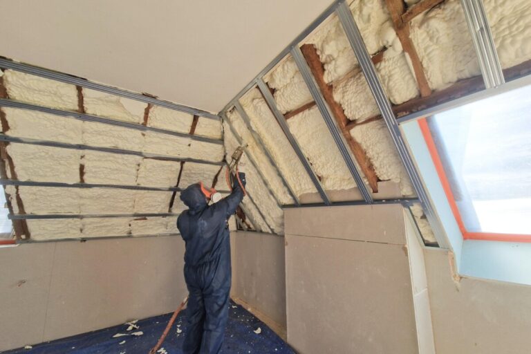 Isolation de la toiture d'un manoir à Zaventem