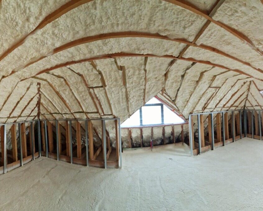 Isolation du grenier d'une maison neuve à Zaventem dans le cadre d'une isolation complète