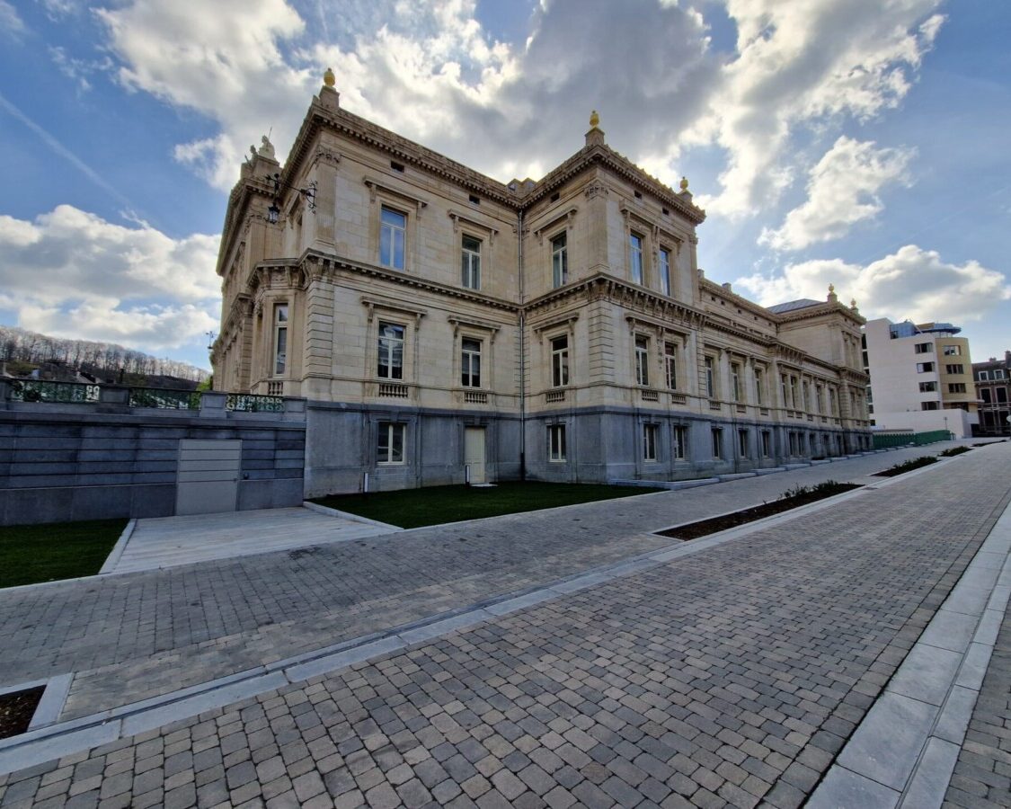 Application de mousse polyuréthane HFO dans les sous-sols du complexe wellness à Spa