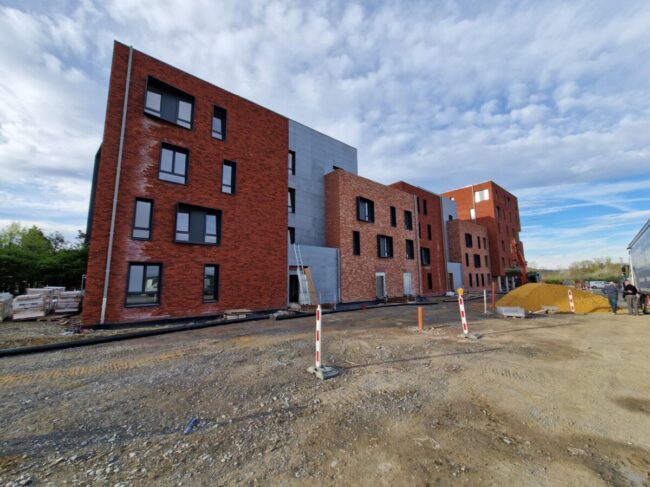 Chantier d’Isolation de sols de logements sociaux à Marche-en-Famenne