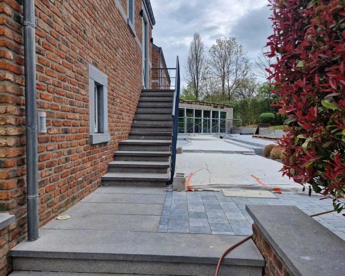 Application de mousse polyuréthane HFO sur 40 m² pour une extension familiale