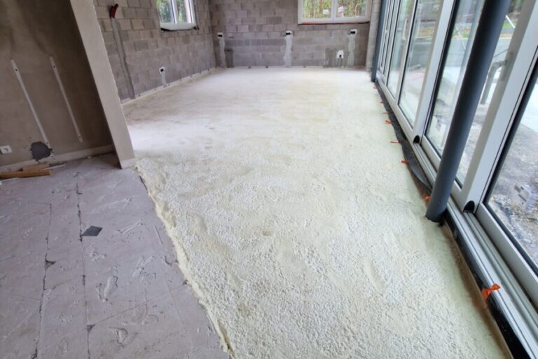 Notre chantier d’isolation de sol d’une extension à Waha