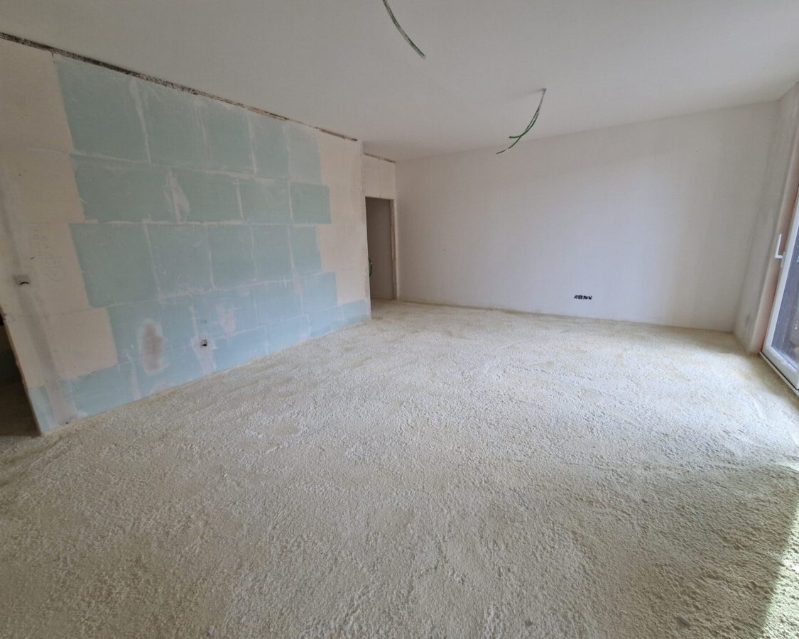 Pose de mousse polyuréthane HFO au rez-de-chaussée de logements sociaux