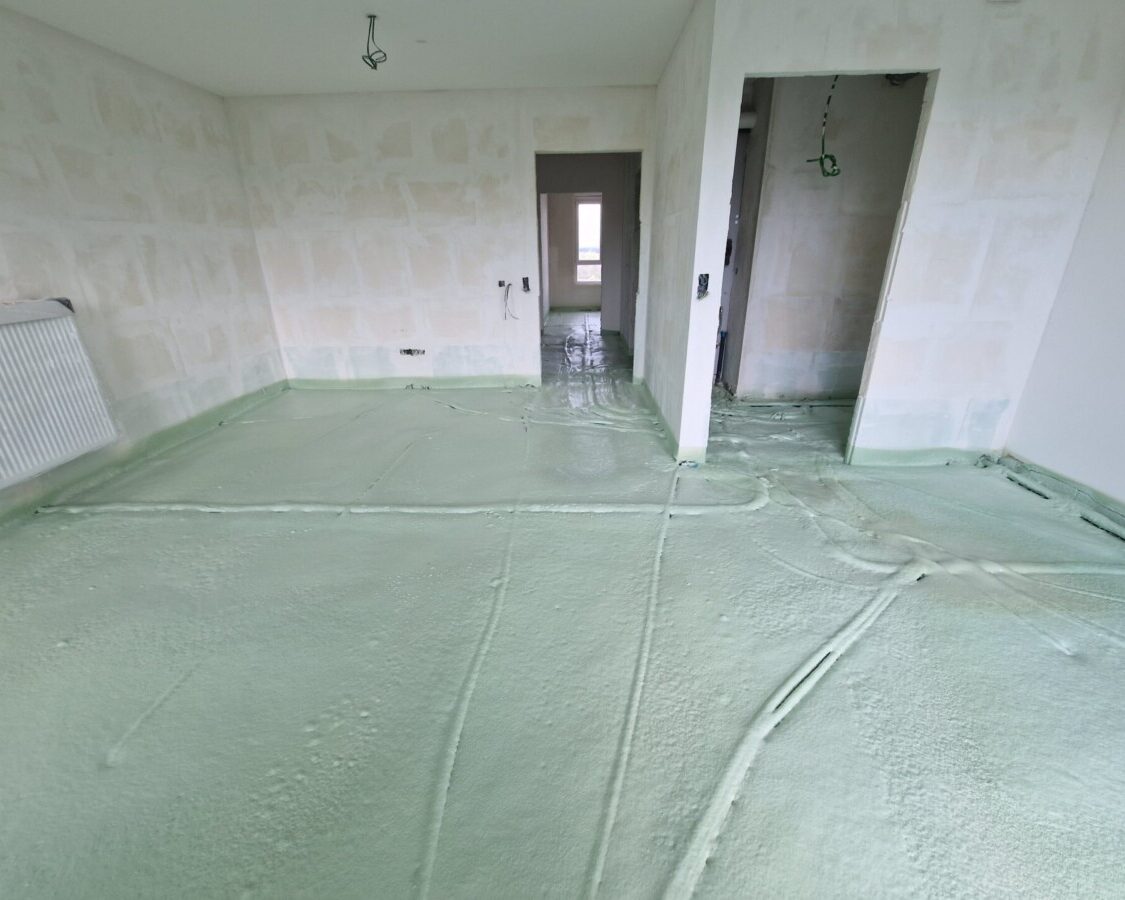 Mousse HFO et polyéther pour une isolation performante dans des logements publics