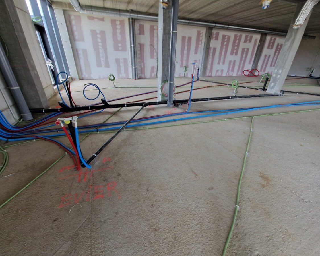 Surface de 751 m² isolée avec de la mousse polyuréthane HFO à Waremme