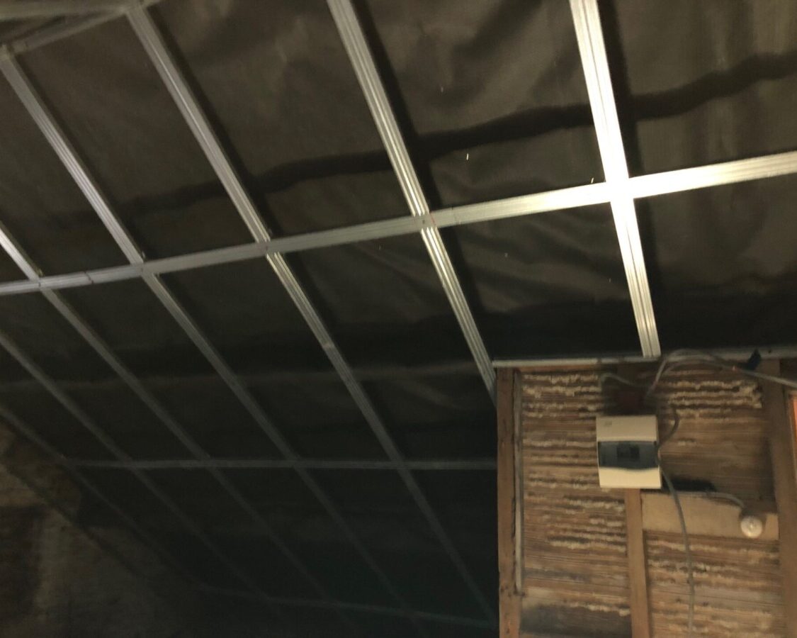 Structure métallique pour isolation de toiture