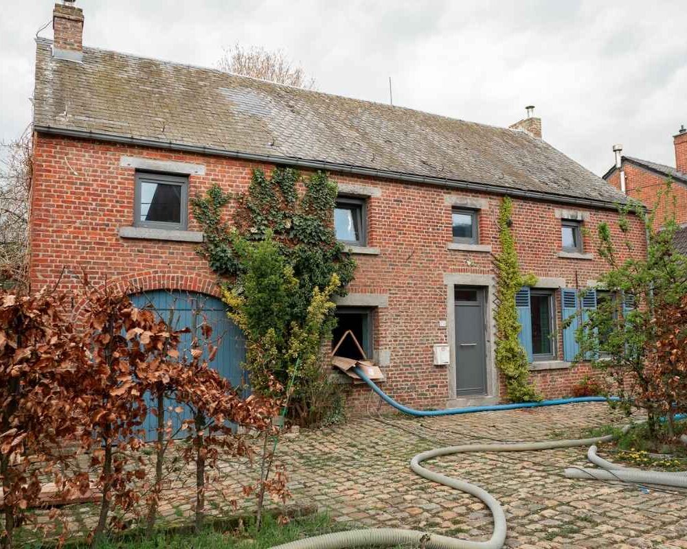 Travaux d'isolation d'une maison de type fermette à Dhuy